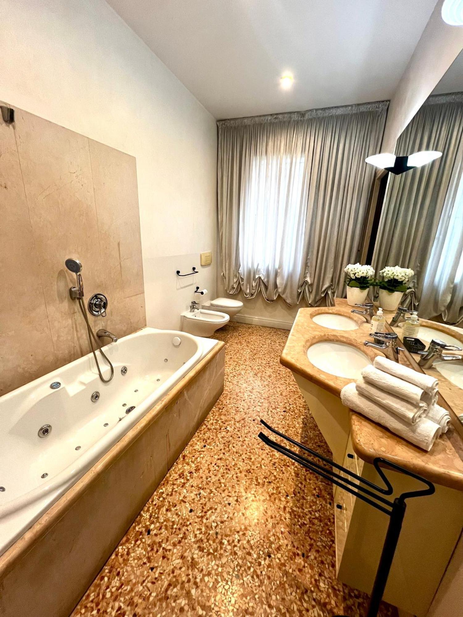Locazione Turistica Joyful Padova Hotell Eksteriør bilde